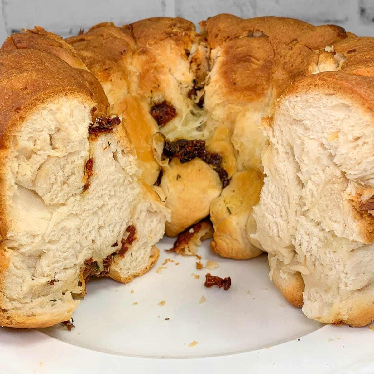 Sun-Dried Tomato Monkey Bread