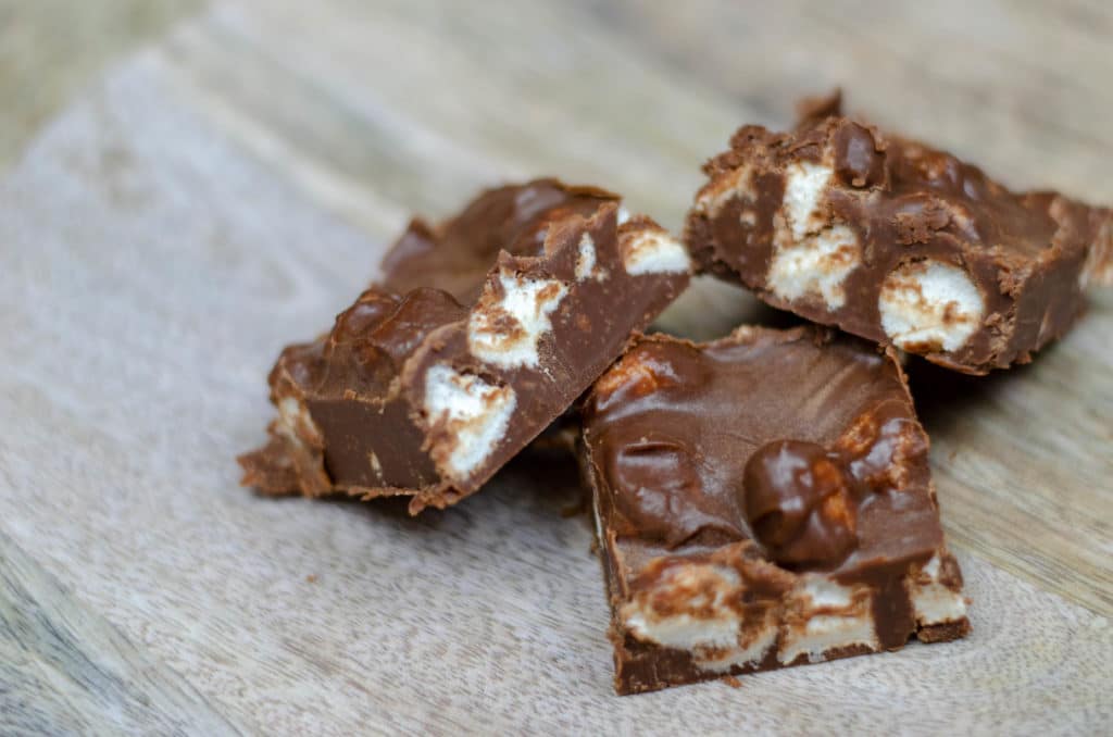 Lynne's Marshmallow Chocolate Squares