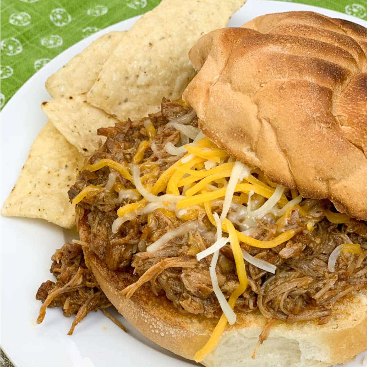Instant Pot Pulled Pork Sandwiches
