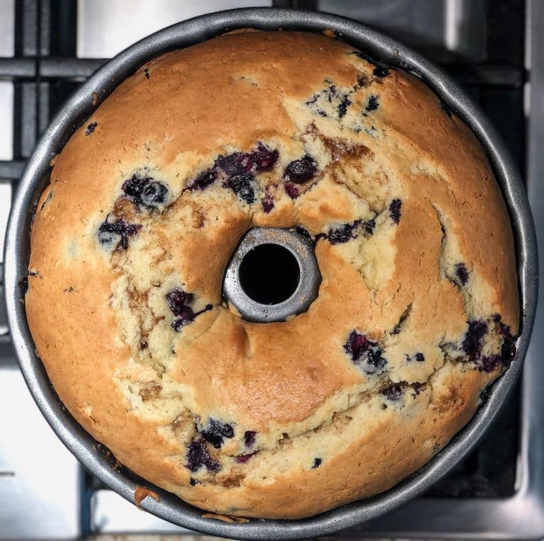 blueberry sour cream coffee cake