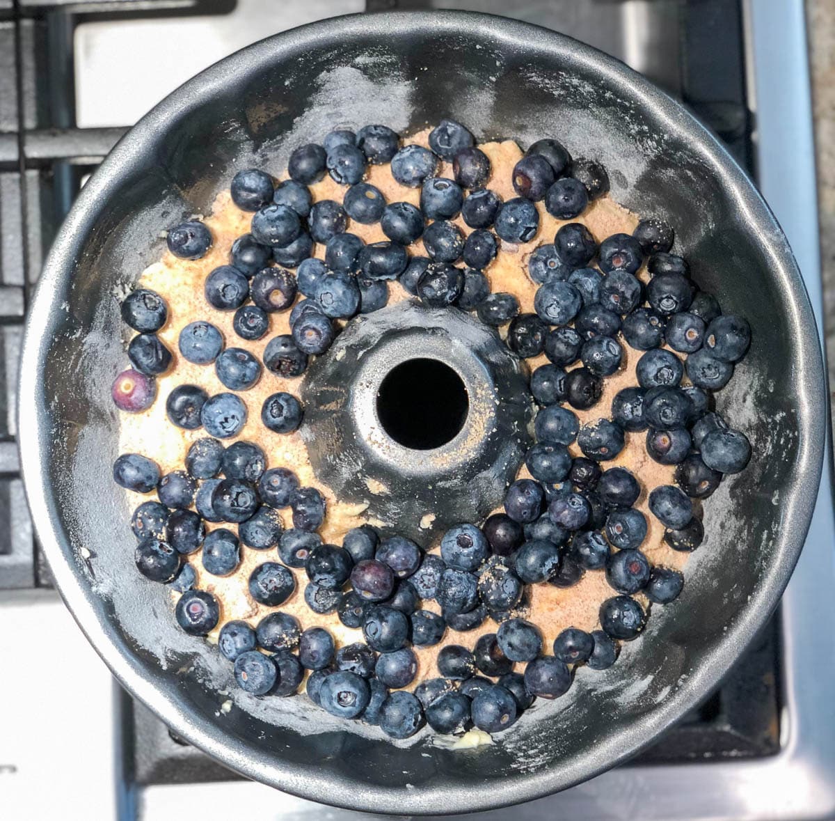 blueberry sour cream coffee cake