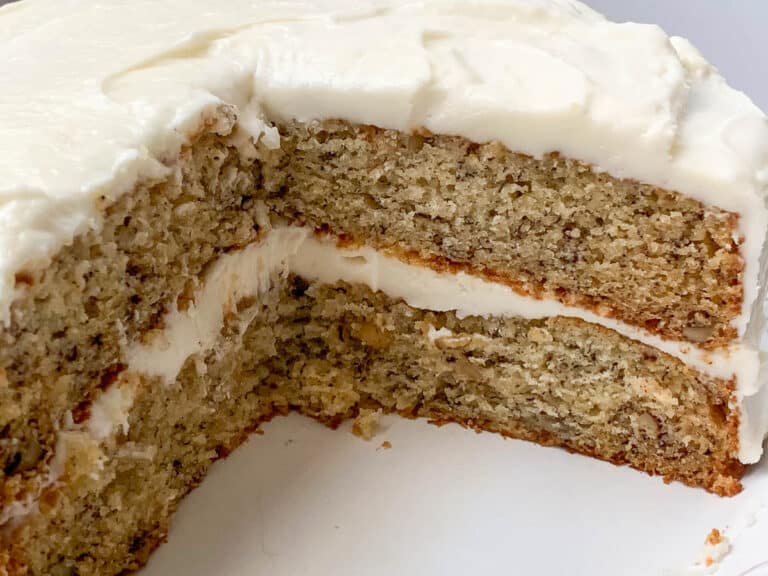 banana cake with walnuts