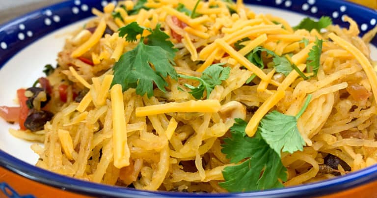 spaghetti squash with peppers and beans