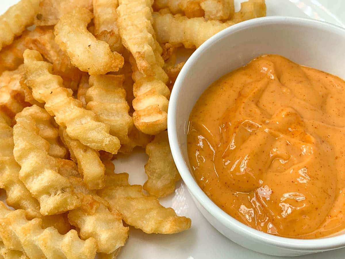 sriracha aioli with french fries