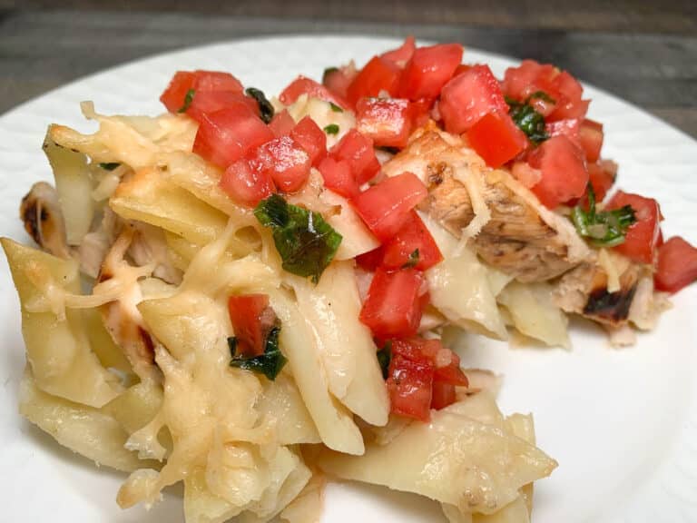 Copycat Applebee’s Three-Cheese Chicken Penne