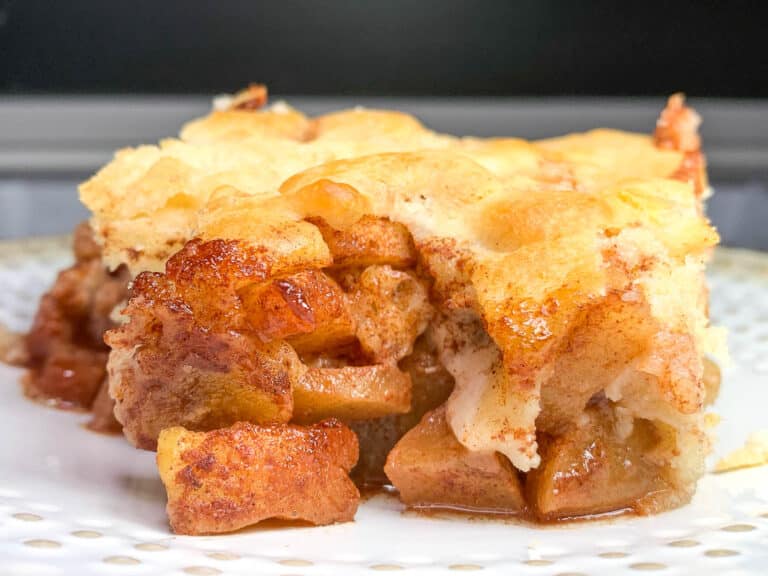 easy cinnamon apple cobbler