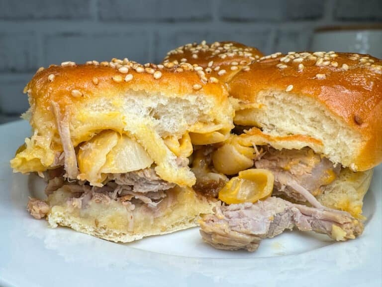 pulled pork mac cheese sliders