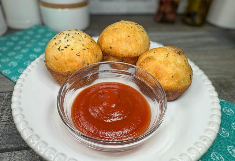 pepperoni pizza bombs