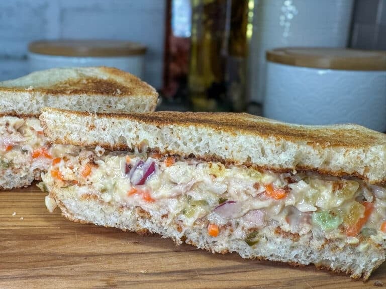 sliced tuna sandwich