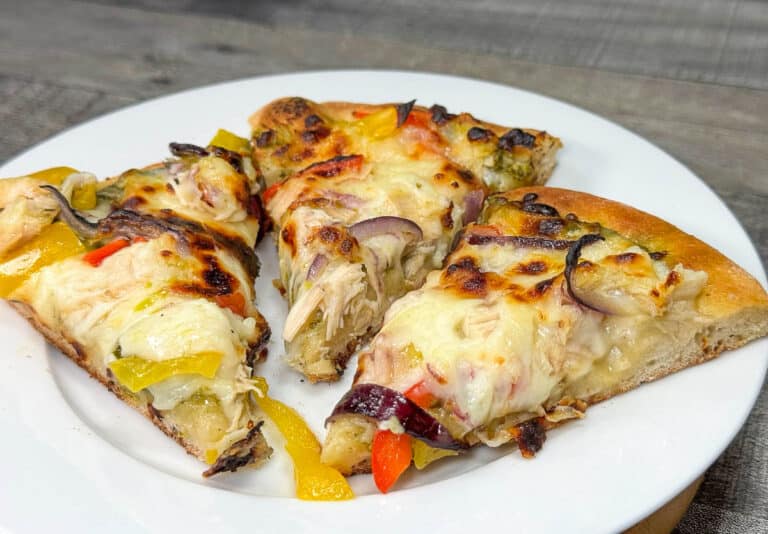 chicken pesto pizza